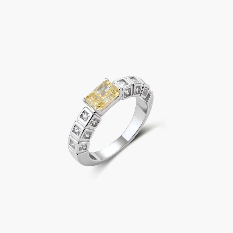 Golden Geometry Ring | LIZNA GLOW
