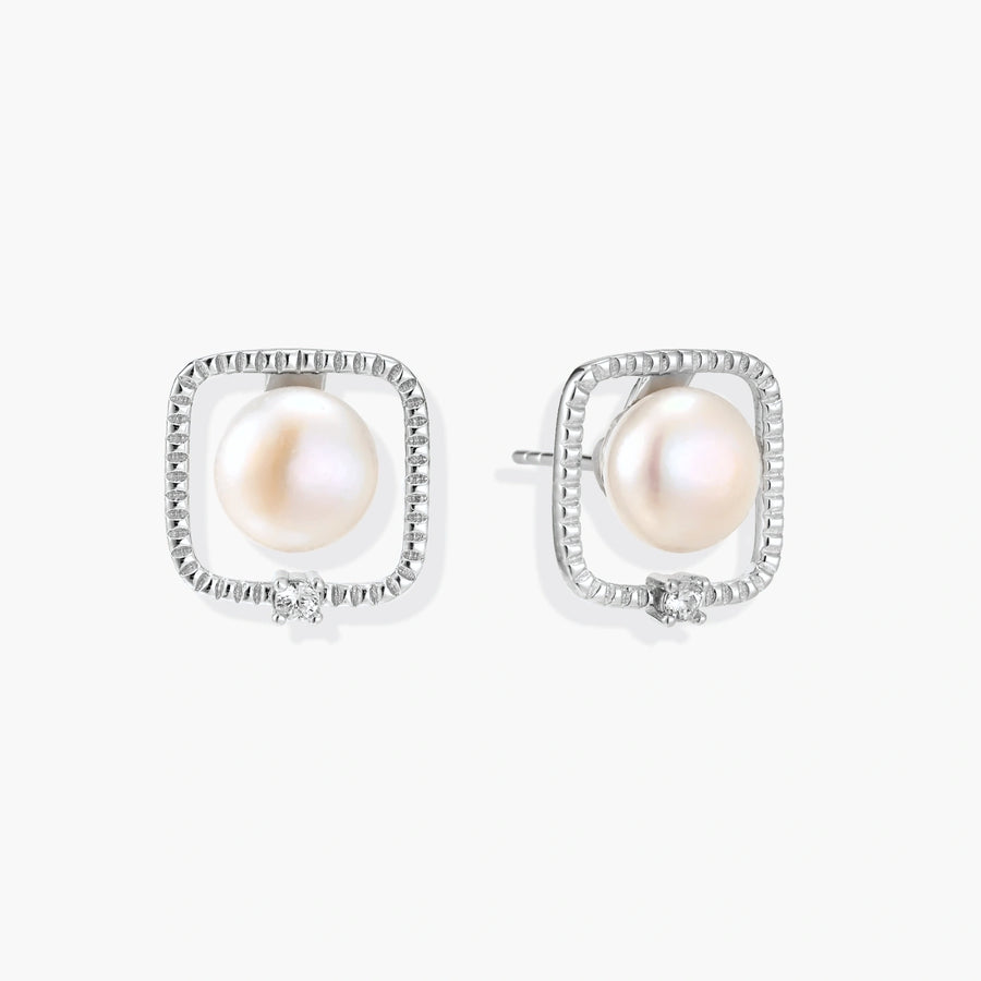 Halo Pearl Earrings | LIZNA GLOW