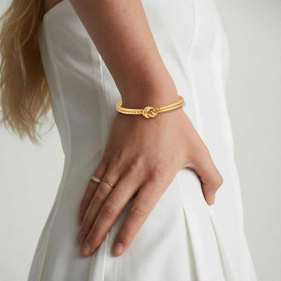 Rigid Bangle with Gold Knot