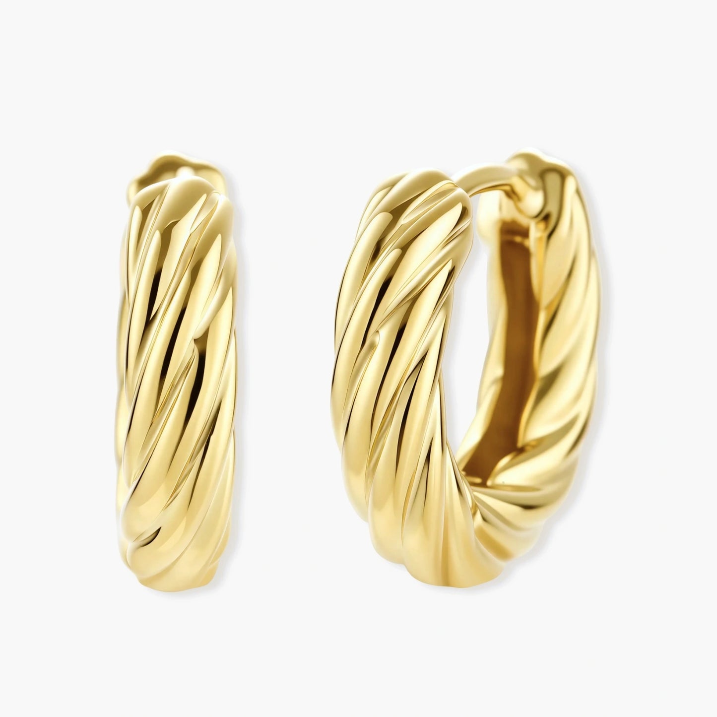 Aros Huggie Retorcidos Dorados