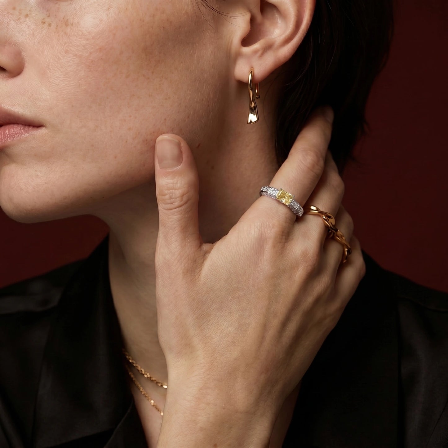 Anillo Geometría Dorada