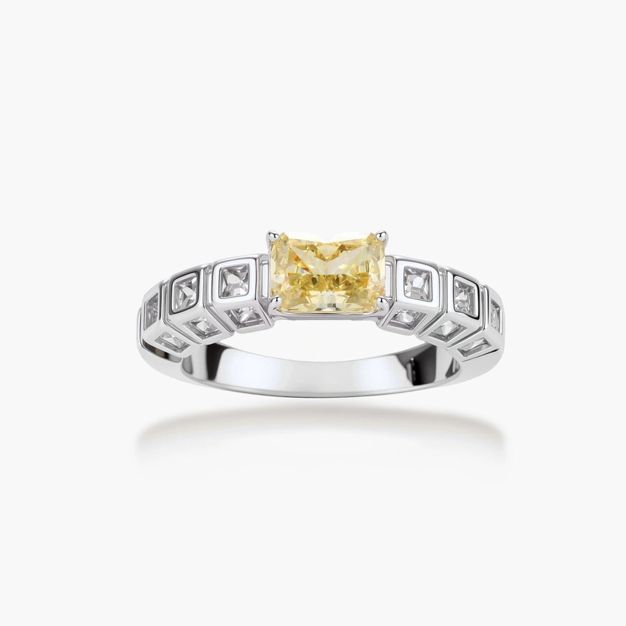 Golden Geometry Ring | LIZNA GLOW