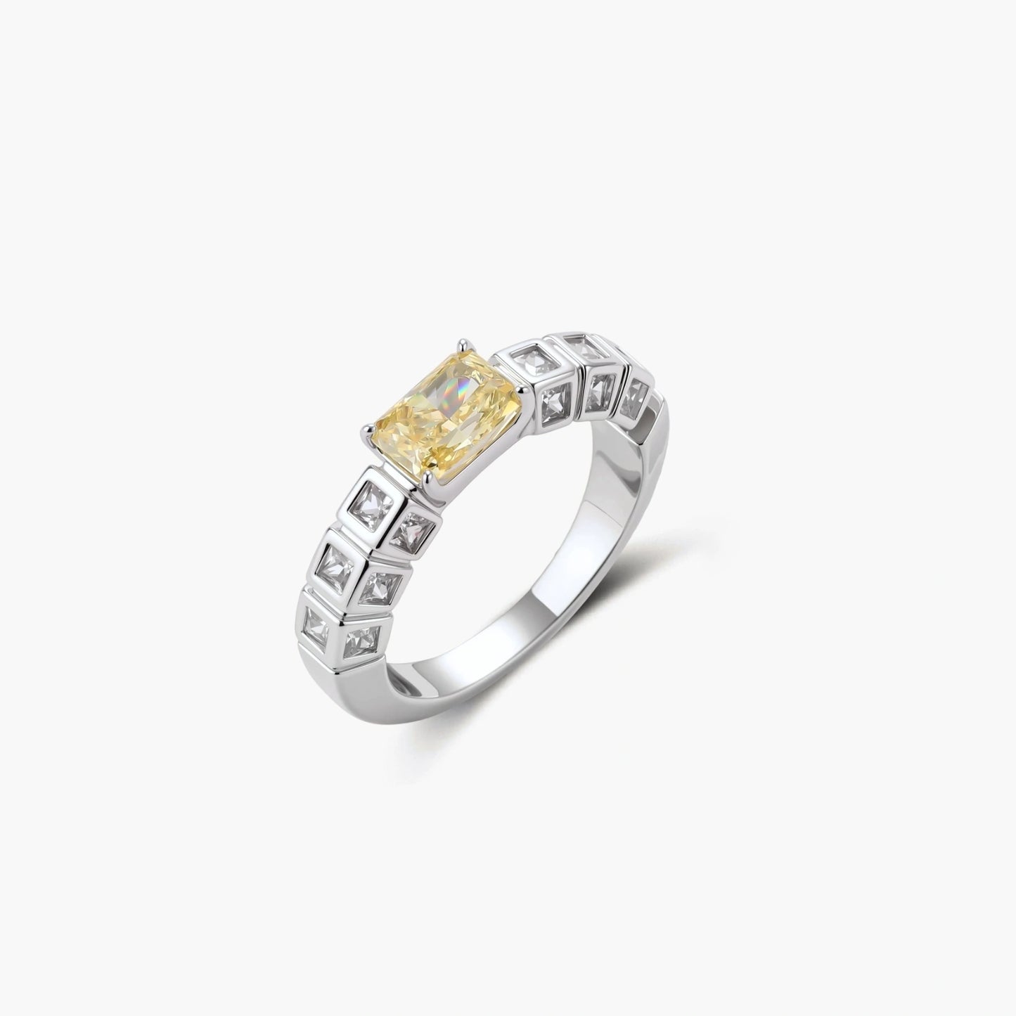 Anillo Geometría Dorada
