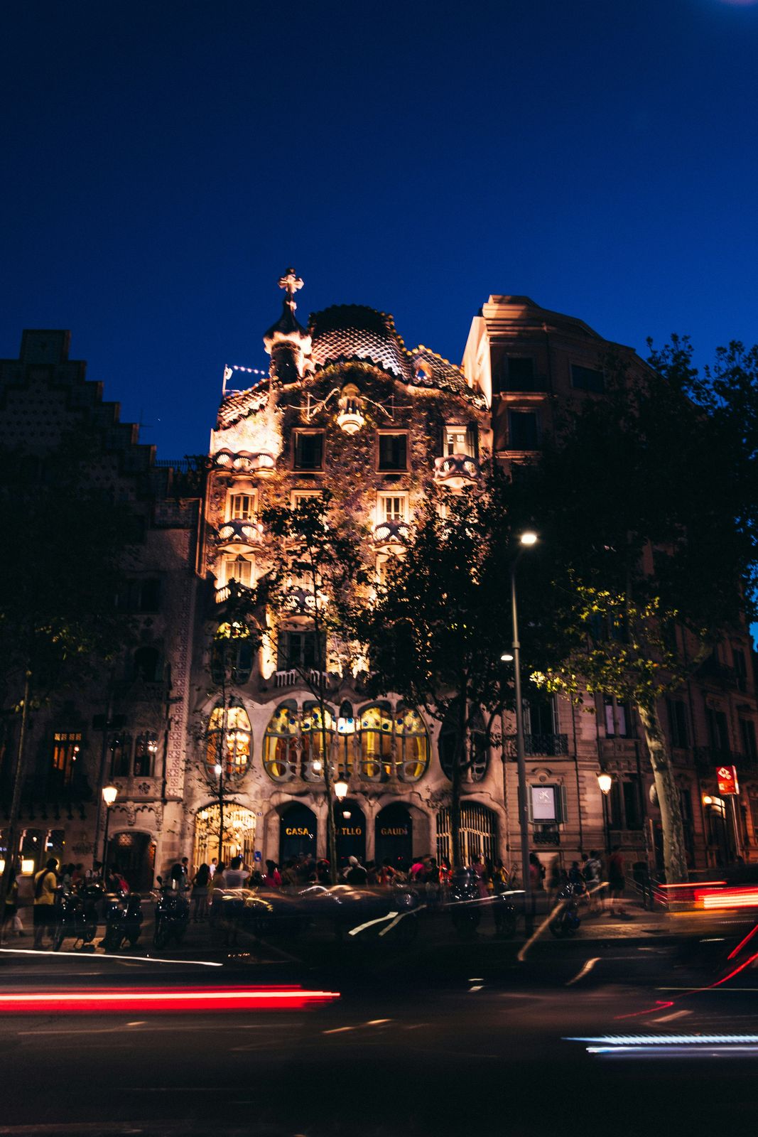 Casa Batlló de noche